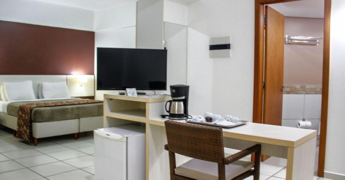 Le Jardin Suites Калдас Новас Екстериор снимка
